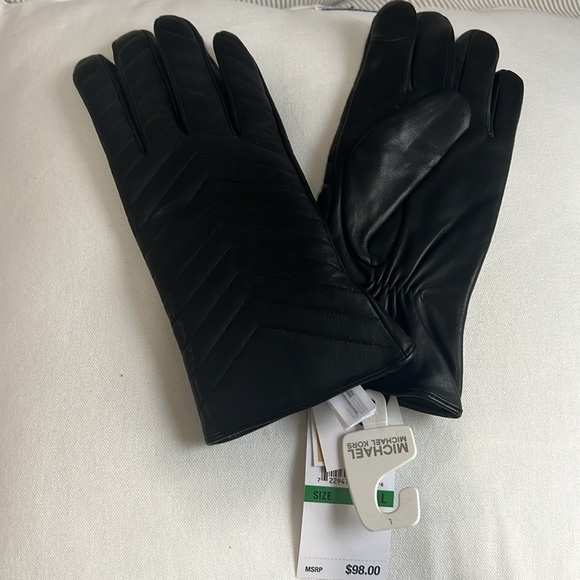 Michael Kors Leather Tech Gloves - Picture 3 of 4